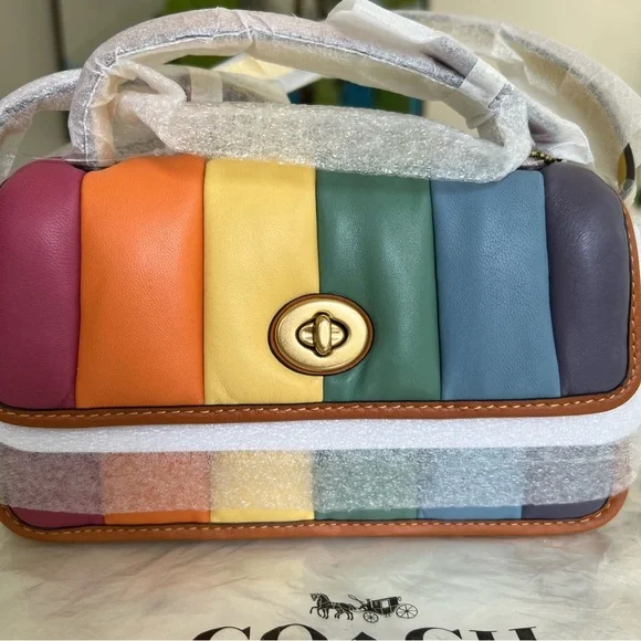 NWT Coach Turnlock Clutch 20 with Rainbow Quilting C4700    Leather Crossbody - Picture 6 of 16